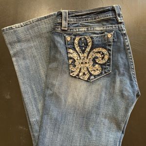 Miss Me Jeans w/Fleur de Leis Signature Straight